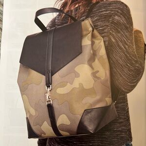 Stella & Dot Ava Backpack - NWT